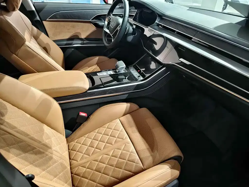 Audi A8 2024 из CN, фото 9