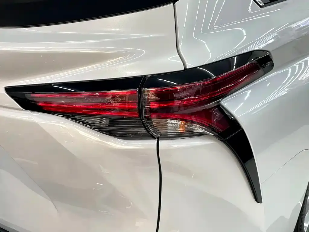 Toyota Sienna 2025 из CN, фото 7