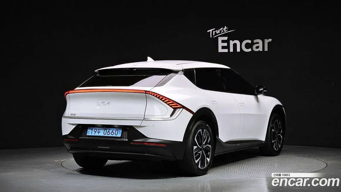 Kia EV6 — фото 7