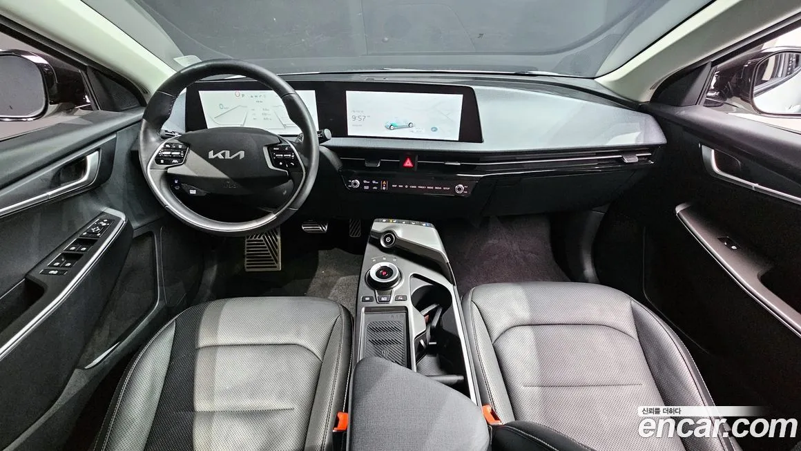 Kia EV6 — фото 10
