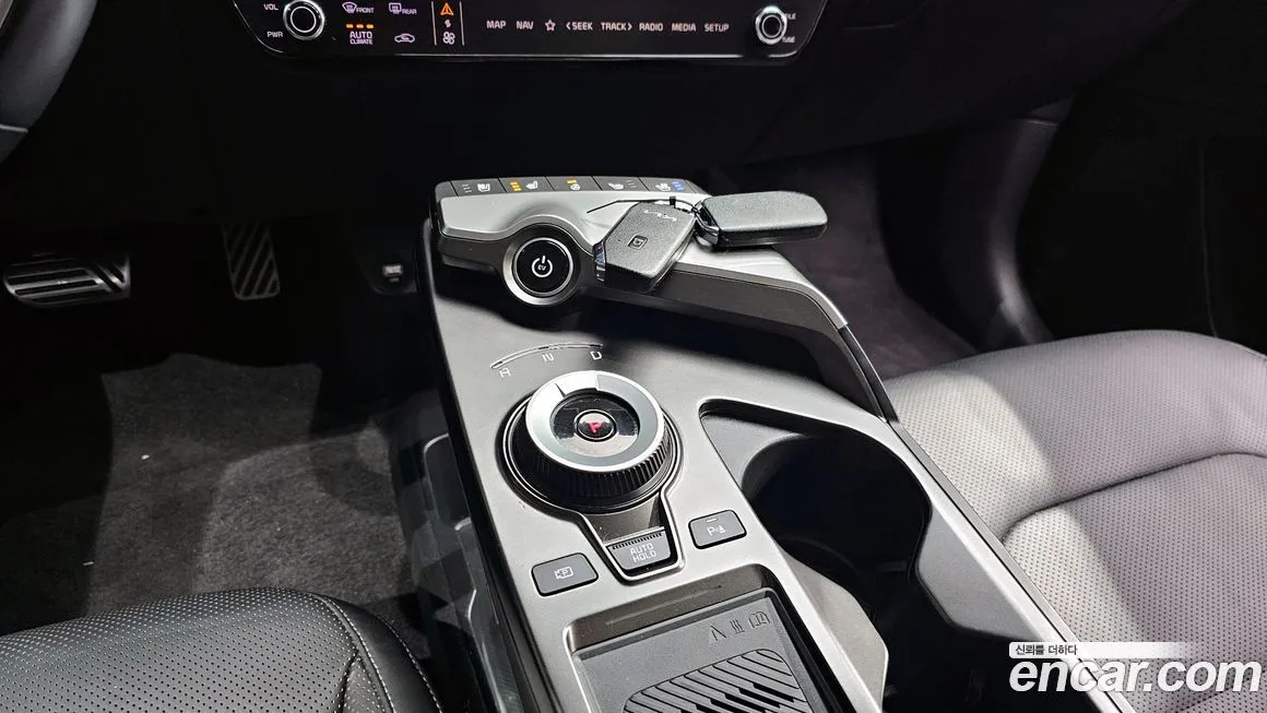 Kia EV6 — фото 6