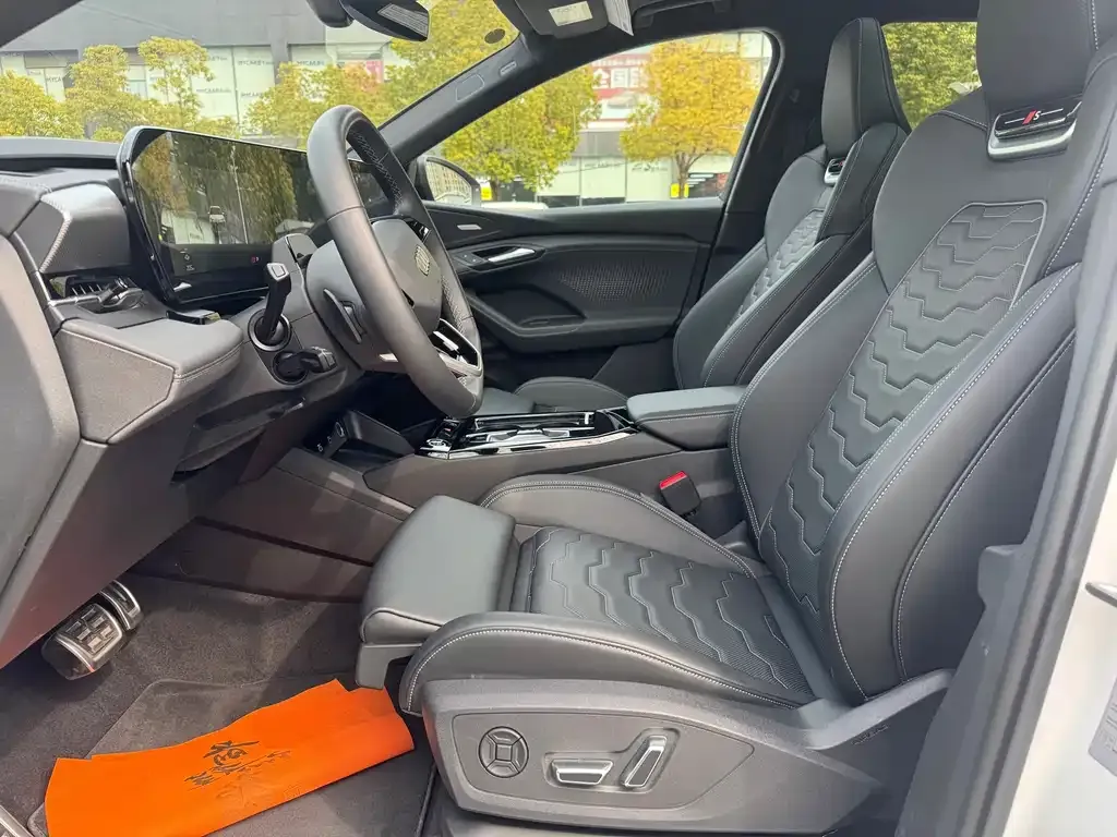 Audi Q6L e-tron 2025 из CN, фото 3