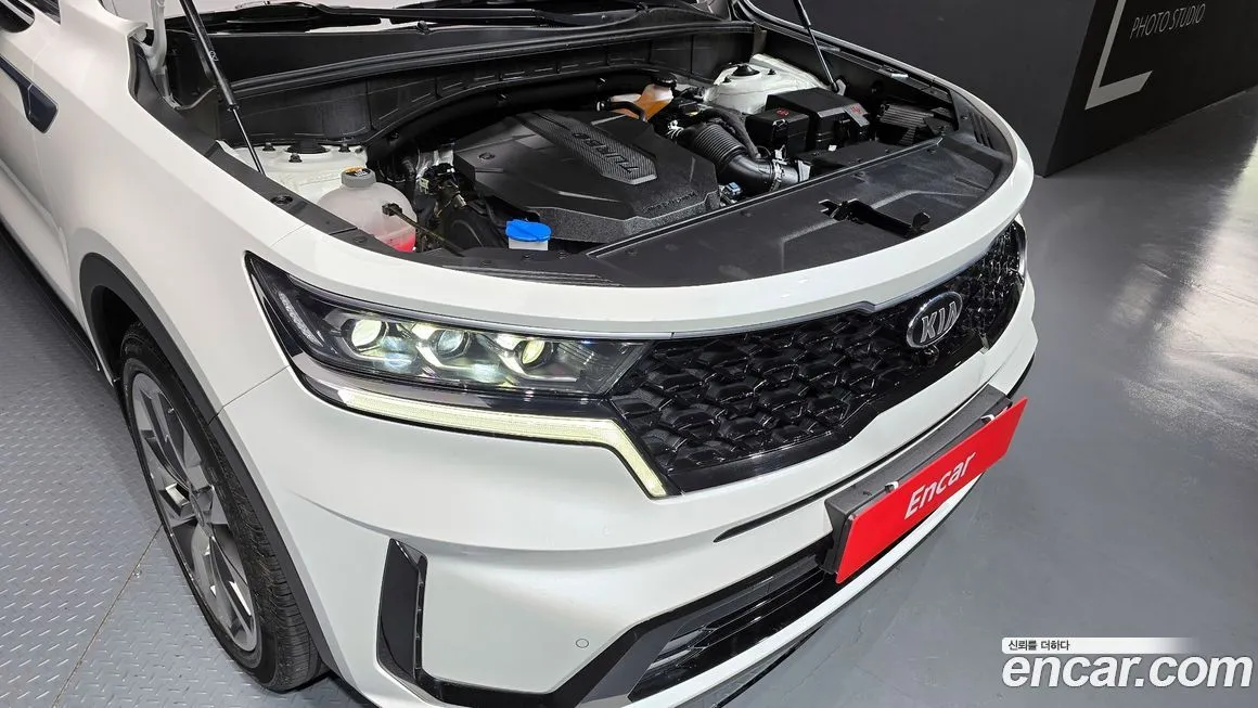 Kia Sorento — фото 9