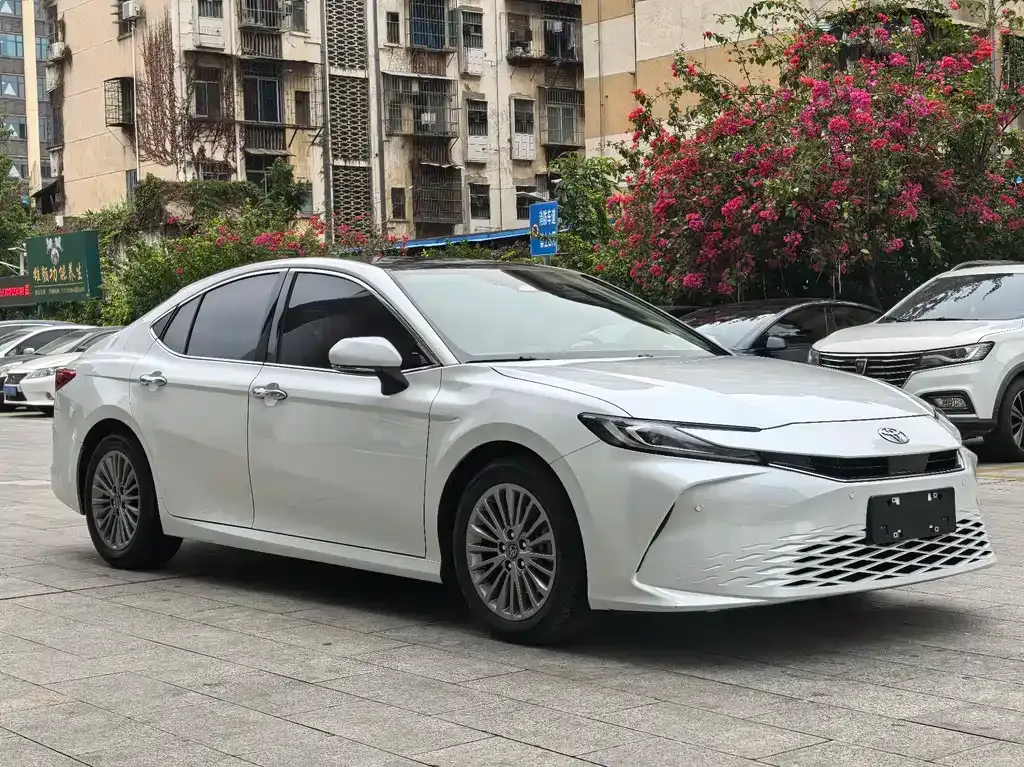 Toyota Camry 2024 из CN, фото 9