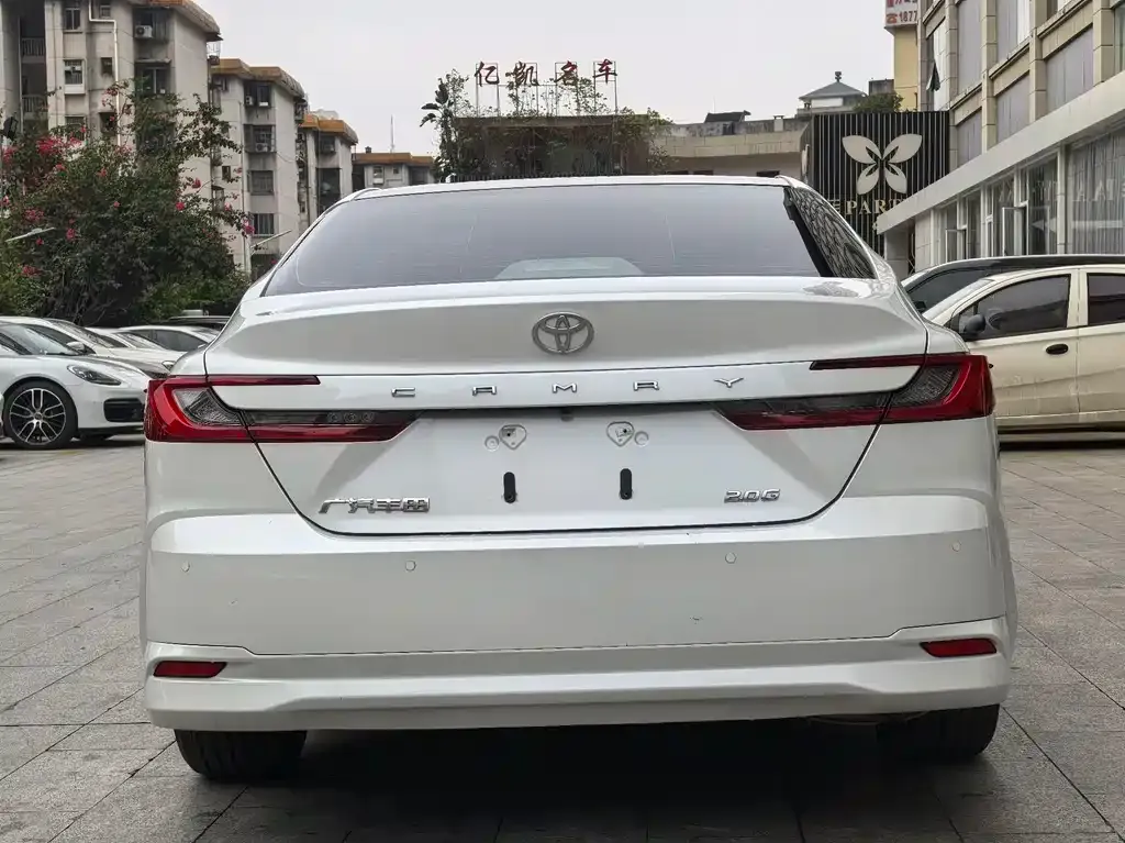 Toyota Camry 2024 из CN, фото 5