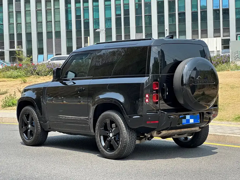 Land Rover Defender — фото 6