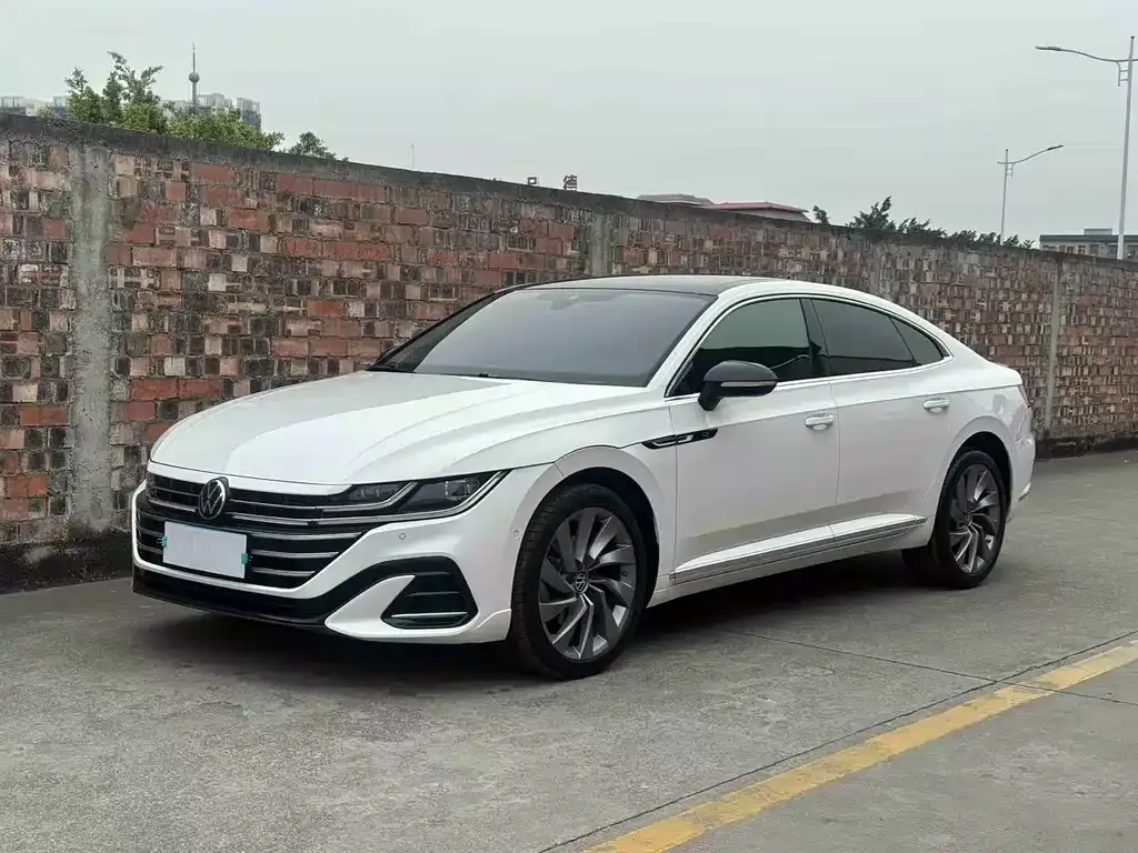 Volkswagen CC 2022 из CN, фото 1