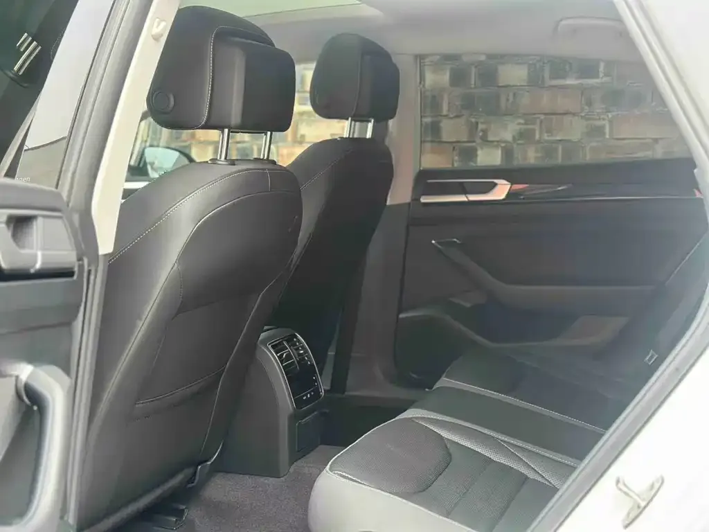 Volkswagen CC 2022 из CN, фото 7