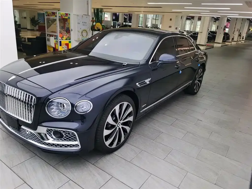 Bentley Flying Spur 2024 из CN, фото 4