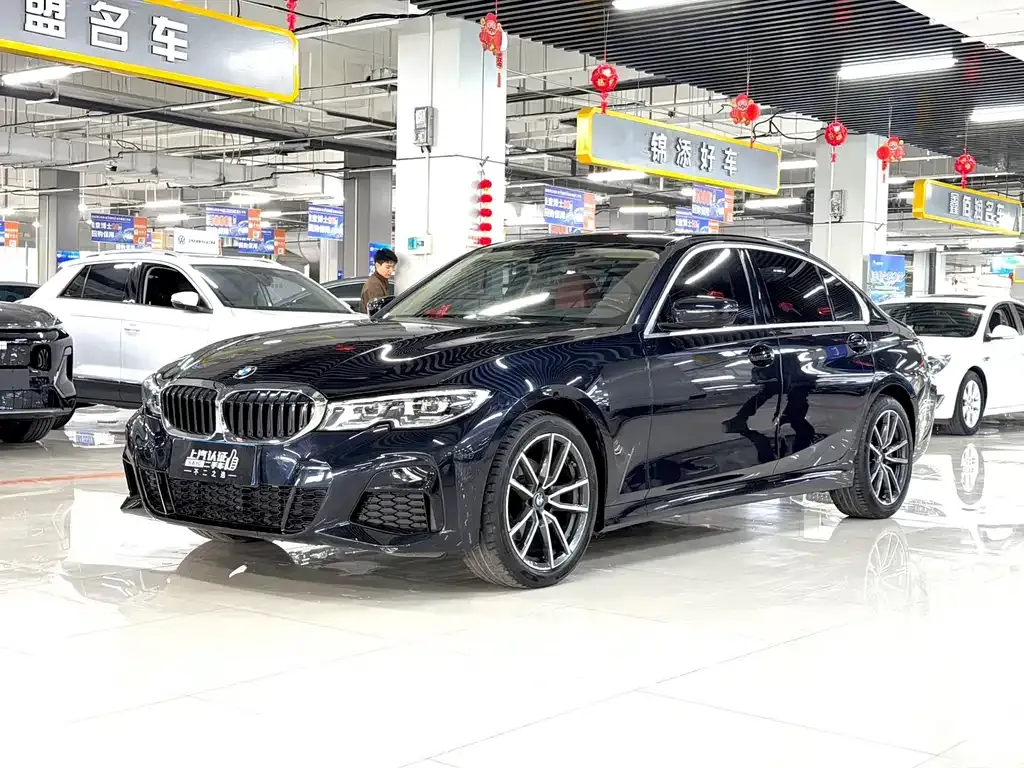 BMW 3 Series 2022 из CN, фото 1