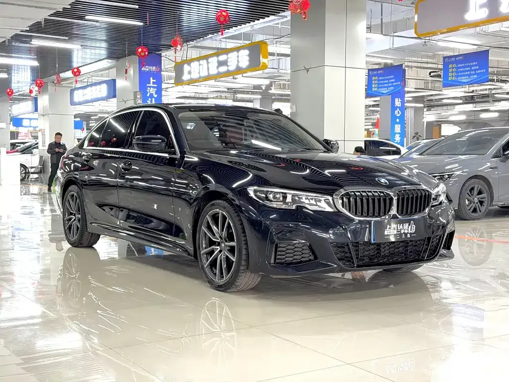BMW 3 Series 2022 из CN, фото 2