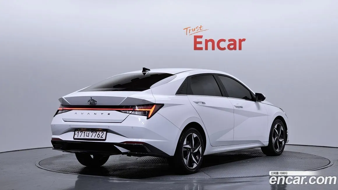Hyundai AVANTE — фото 4