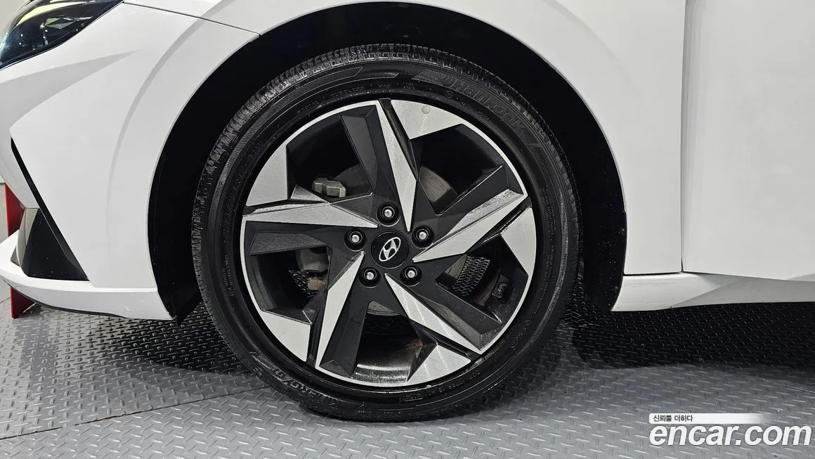 Hyundai AVANTE — фото 8