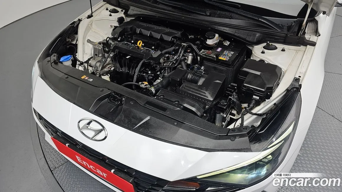 Hyundai AVANTE — фото 3
