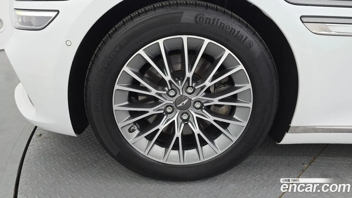 Genesis G80 — фото 10