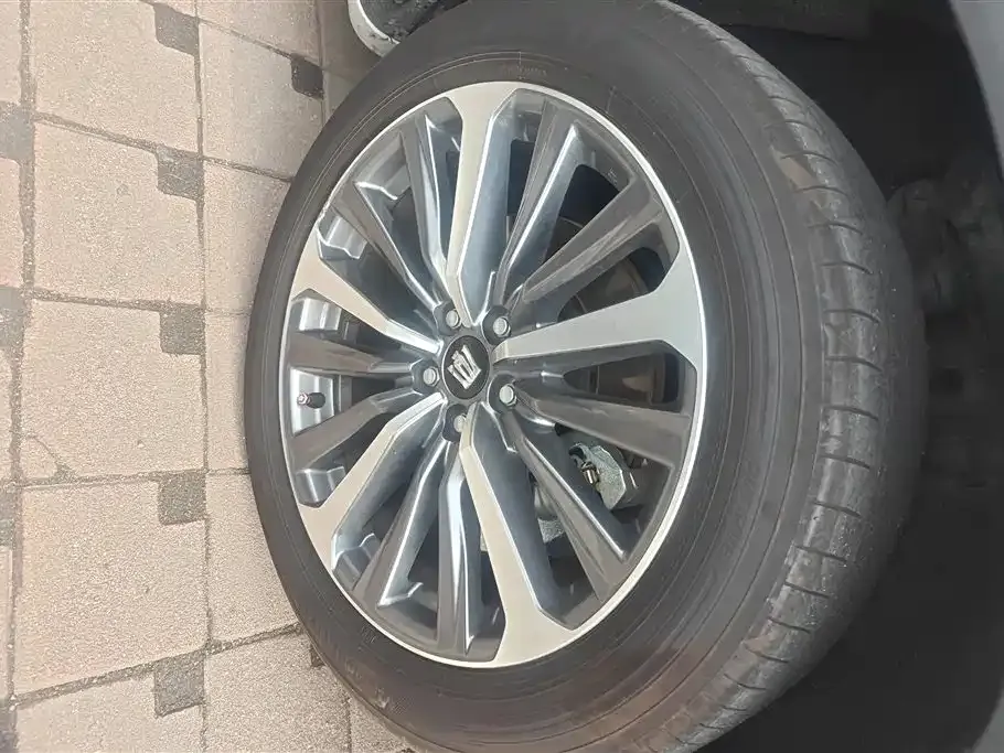 Toyota Crown Kluger 2025 из CN, фото 9