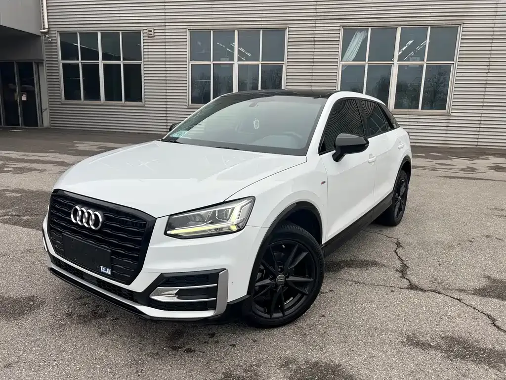 Audi Q2L