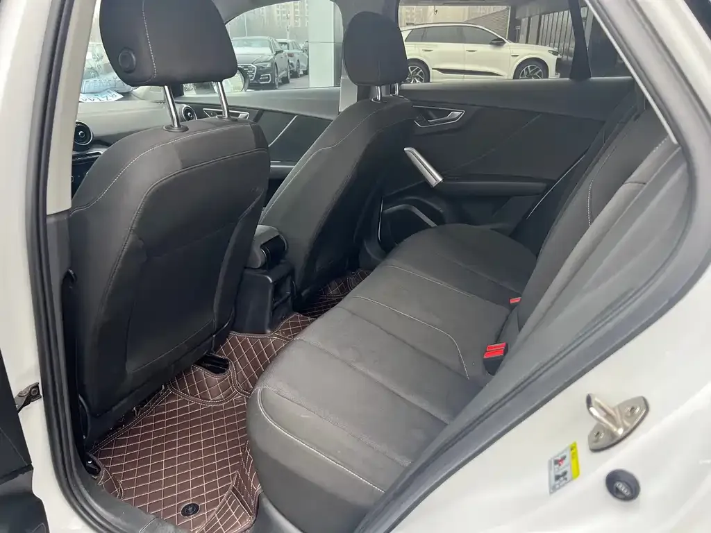 Audi Q2L 2021 из CN, фото 3