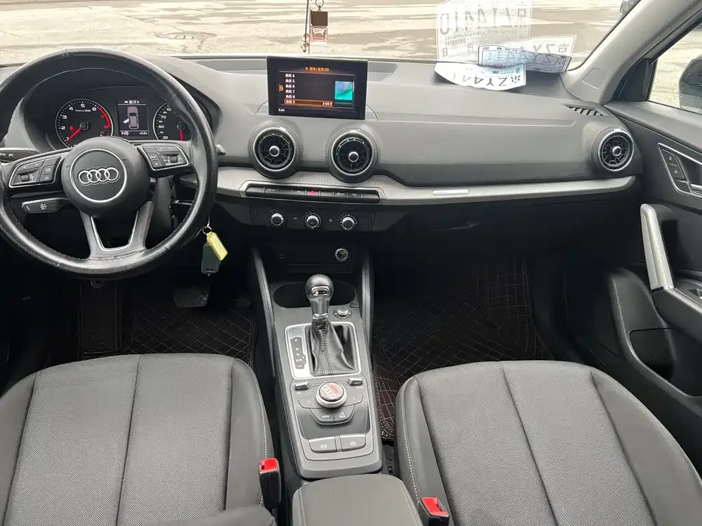 Audi Q2L 2021 из CN, фото 4