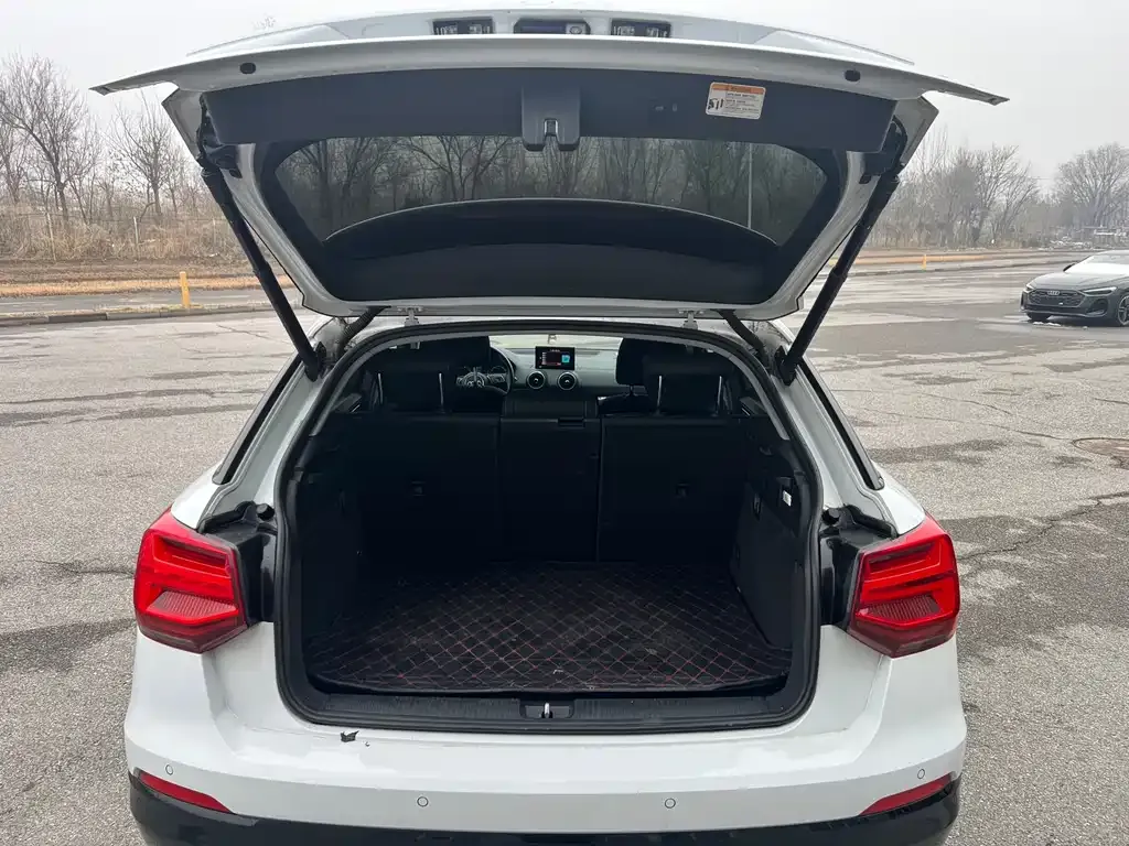Audi Q2L 2021 из CN, фото 6