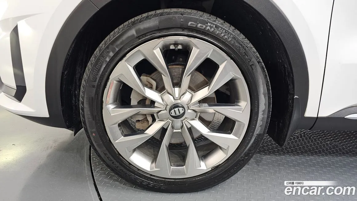 Kia Sorento — фото 10