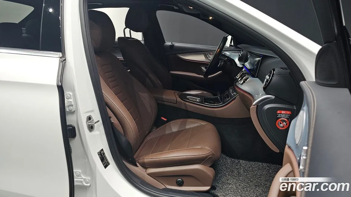Mercedes-Benz E-Class 2021 из KR, фото 10