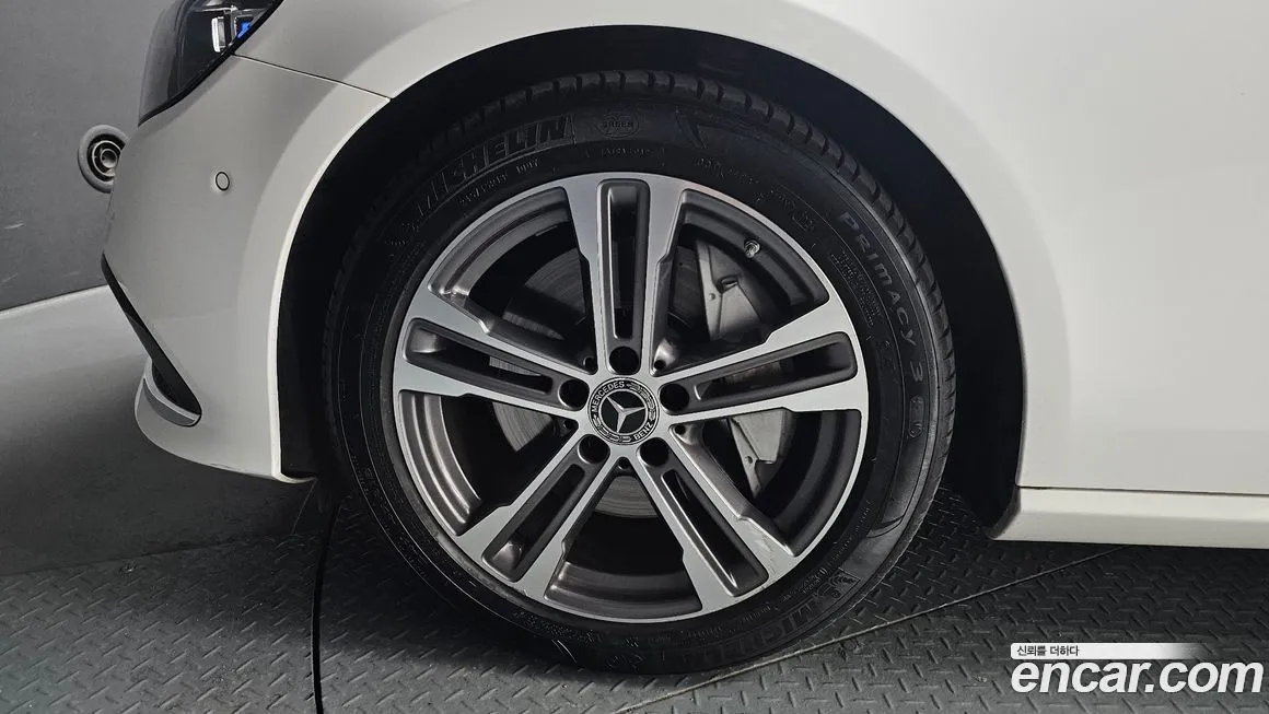 Mercedes-Benz E-Class 2021 из KR, фото 9