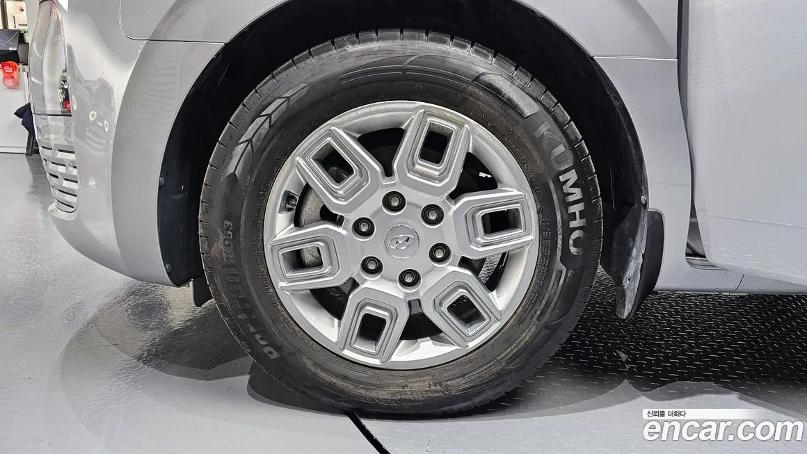 Hyundai Staria — фото 8