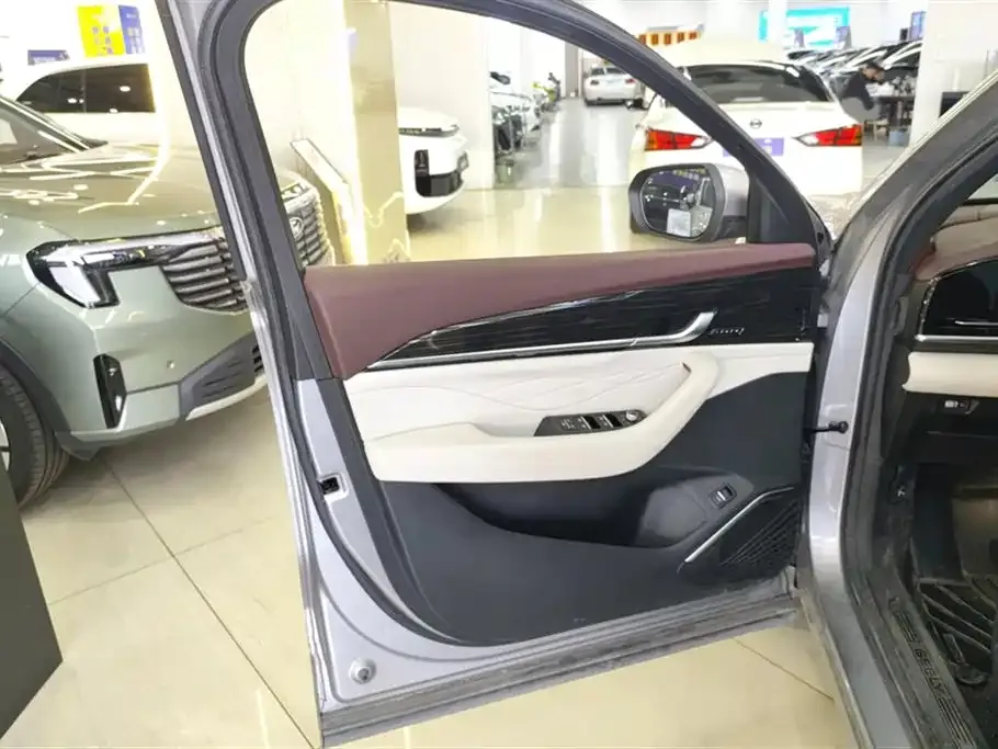 Geely Xingyue L 2023 из CN, фото 4