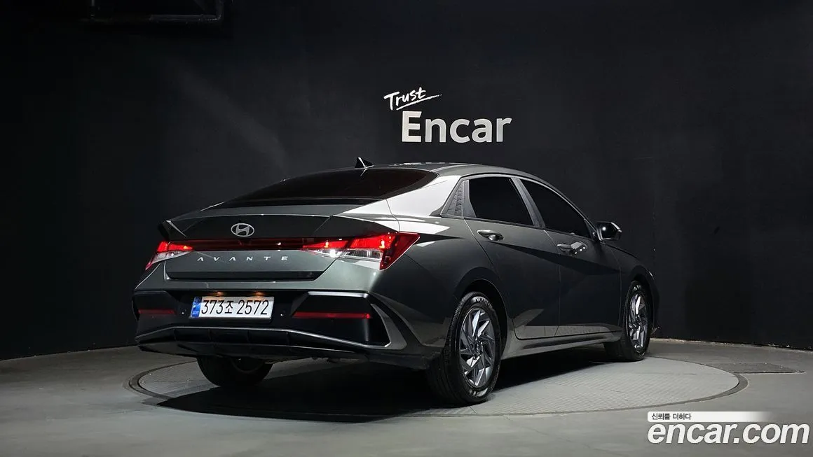 Hyundai AVANTE — фото 3