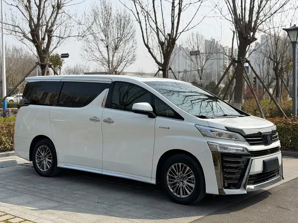 Toyota Vellfire 2023 из CN, фото 3