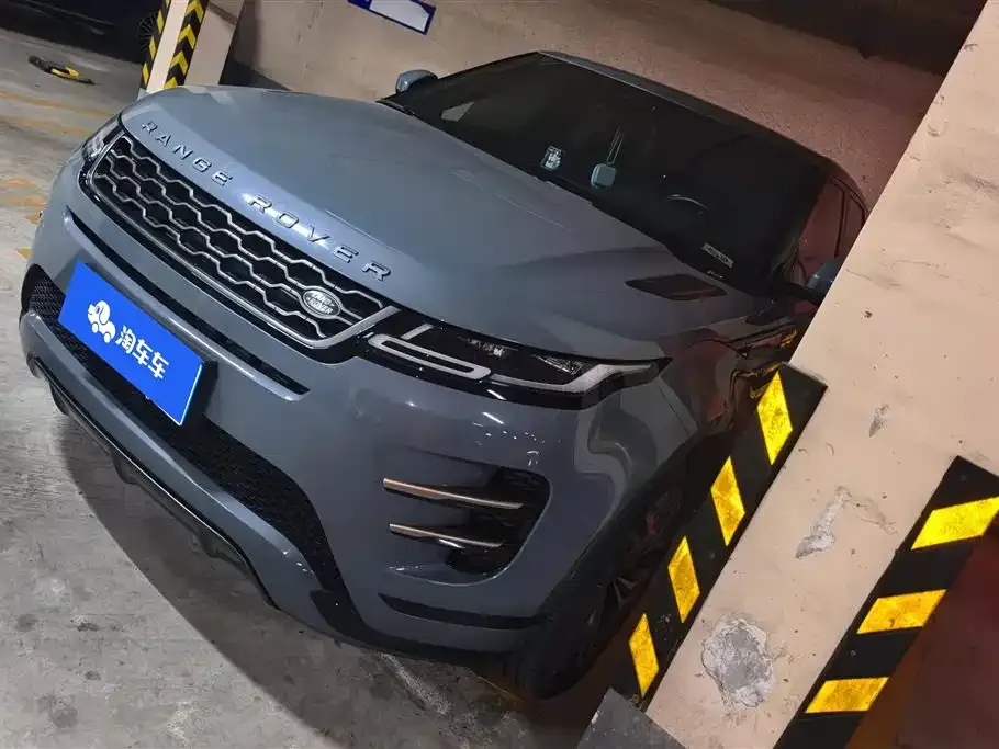 Land Rover Evoque — фото 1