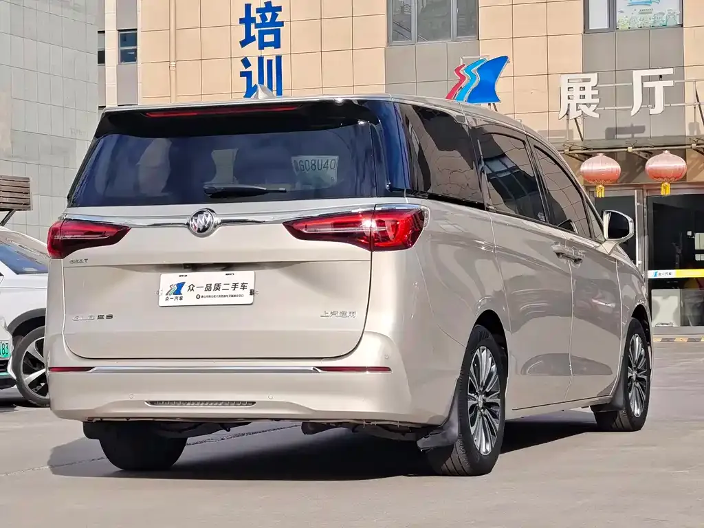 Buick GL8 2022 из CN, фото 3