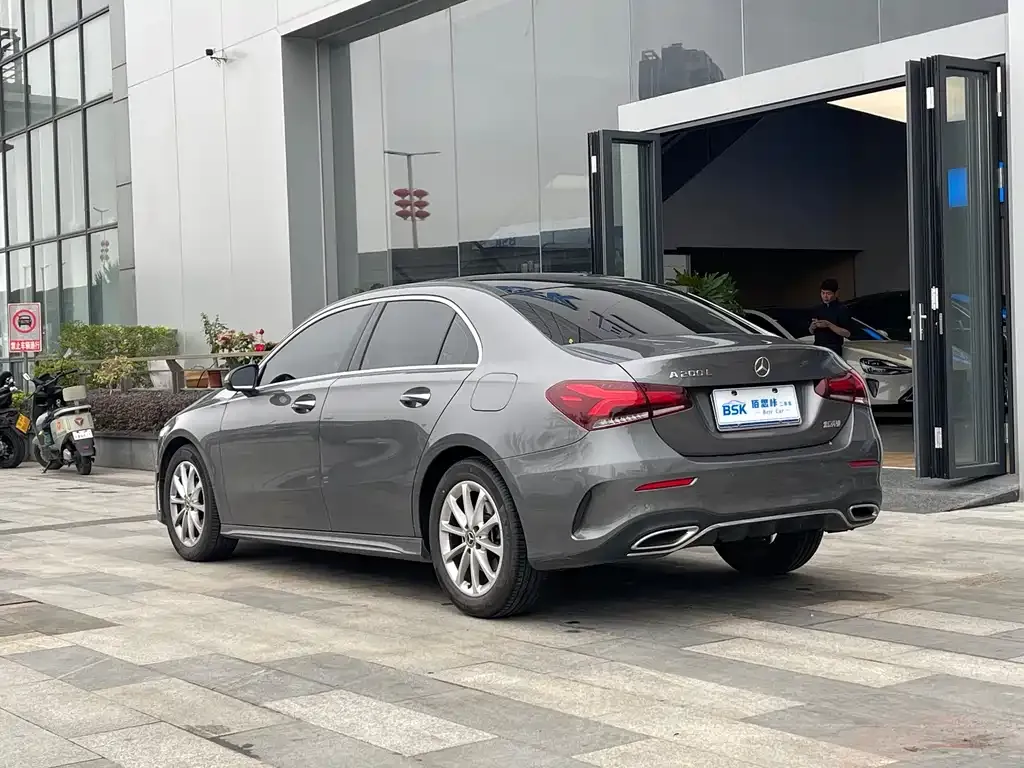 Mercedes-Benz A-Class — фото 10
