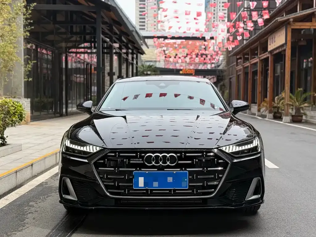 Audi A7L — фото 9