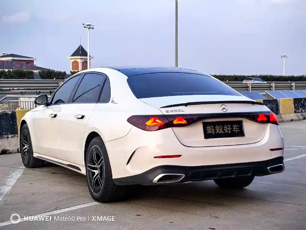 Mercedes-Benz E-Class 2024 из CN, фото 5