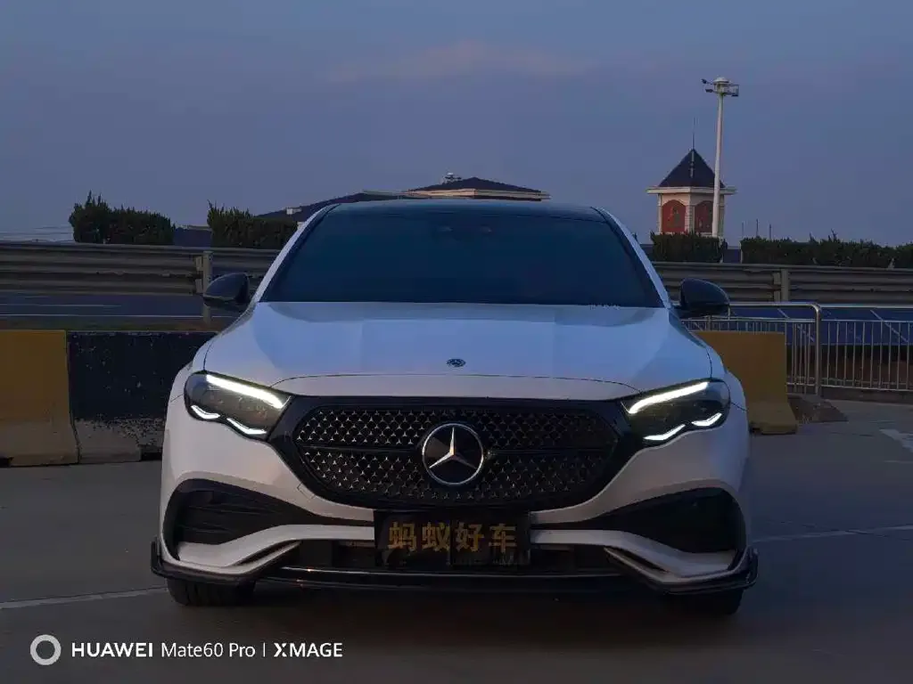 Mercedes-Benz E-Class 2024 из CN, фото 4