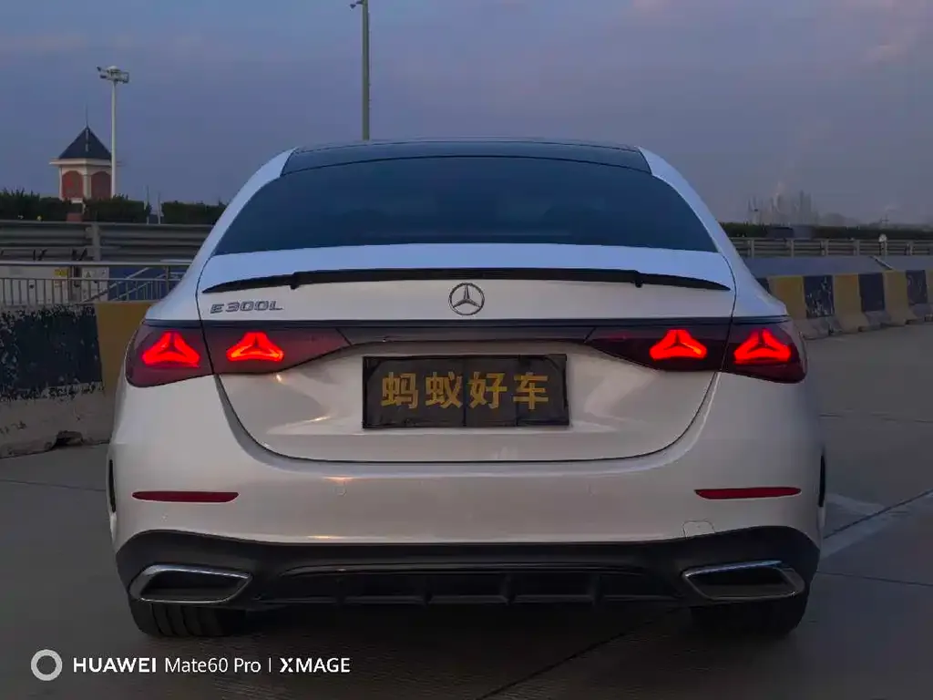 Mercedes-Benz E-Class 2024 из CN, фото 2