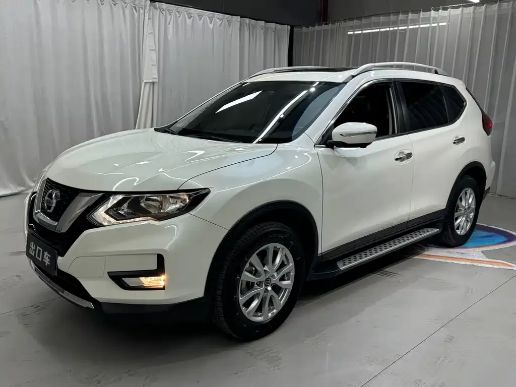 Nissan X-Trail — фото 1