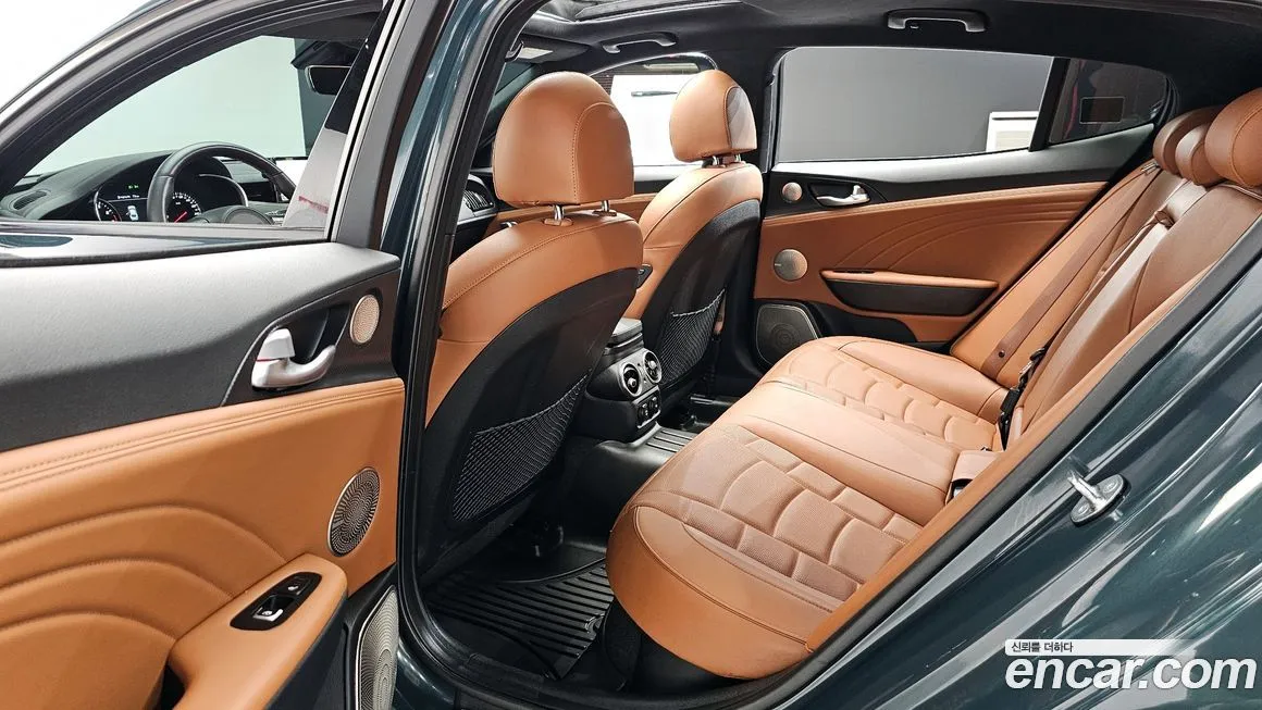Kia Stinger 2023 из KR, фото 5