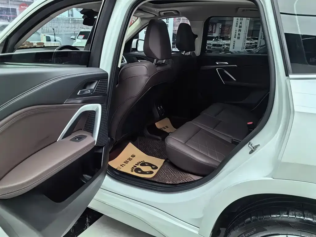 BMW X1 2024 из CN, фото 5