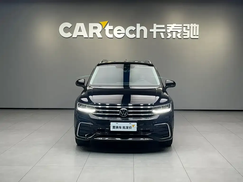 Volkswagen Tiguan L — фото 8