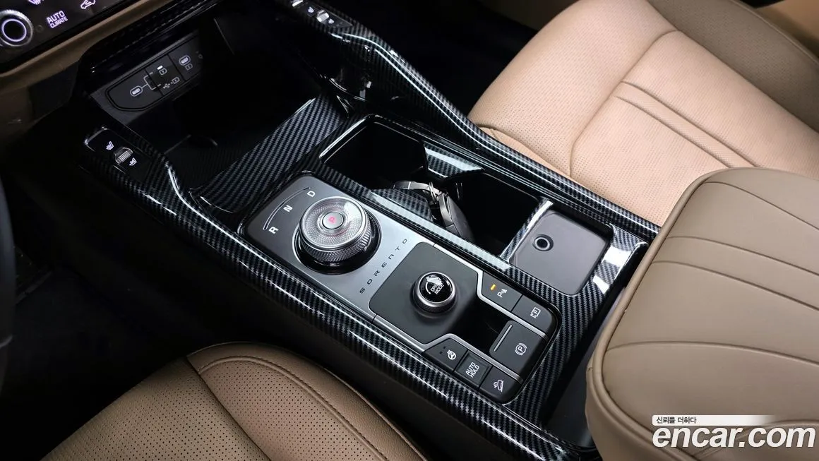 Kia Sorento — фото 7