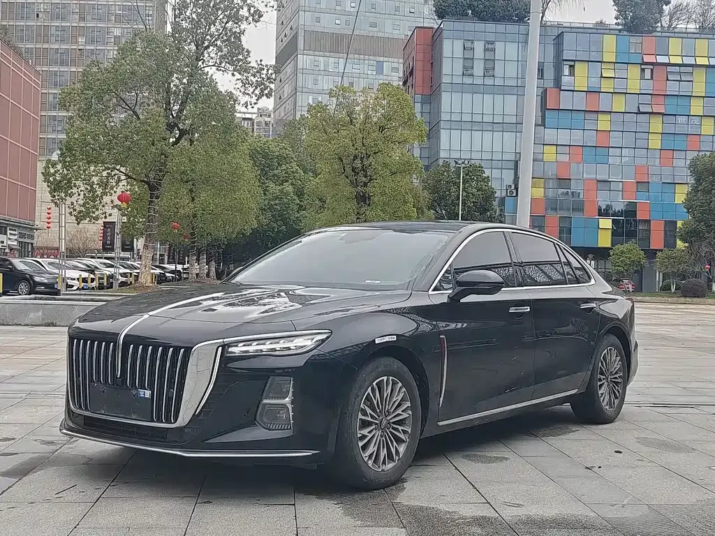 Hongqi H5 — фото 1