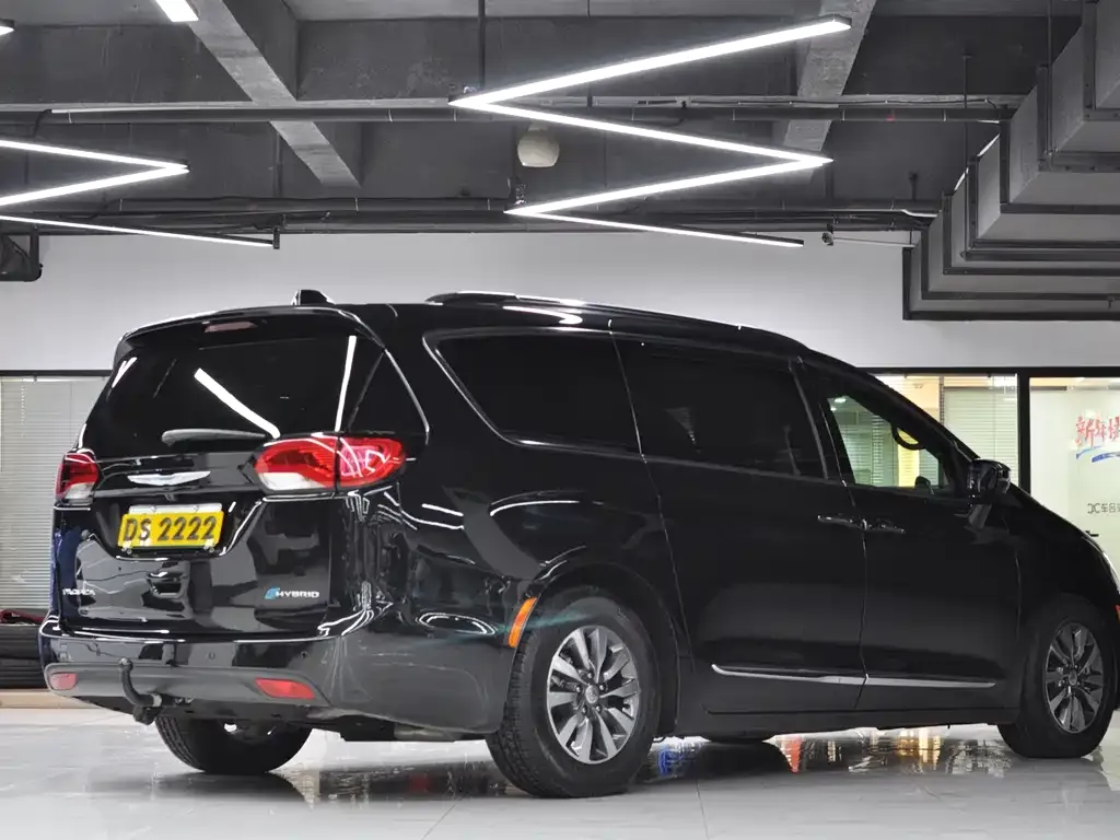 Chrysler Grand Voyager PHEV (Import) 2025 из CN, фото 4