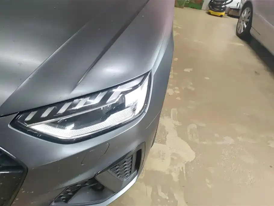 Audi A4L 2023 из CN, фото 6