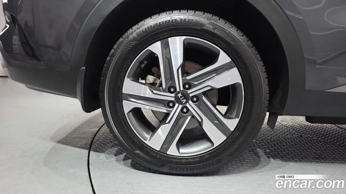 Kia Sorento — фото 5