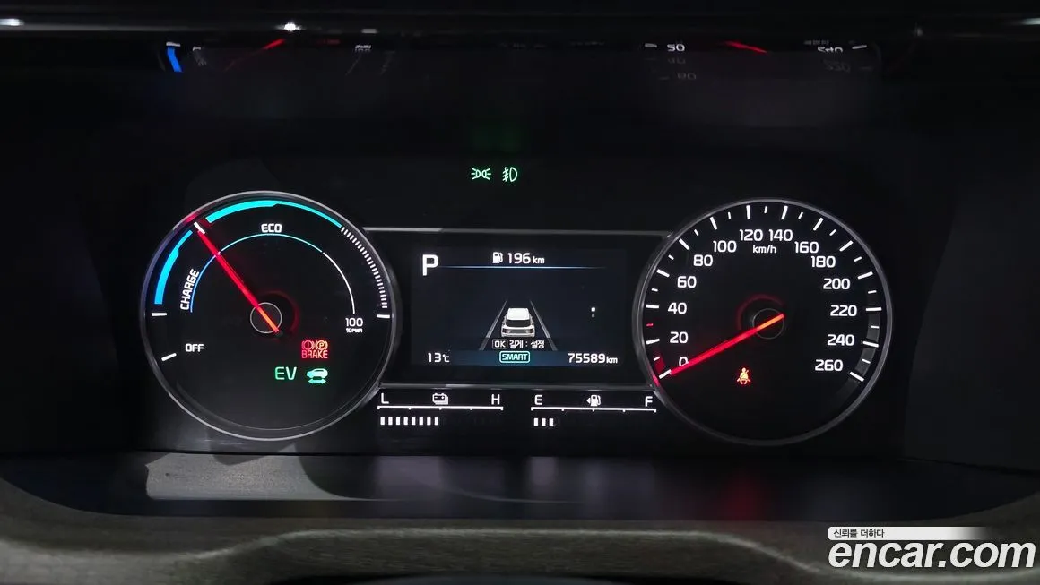 Kia Sorento — фото 8