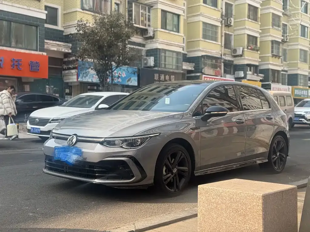 Volkswagen Golf 2022 из CN, фото 1
