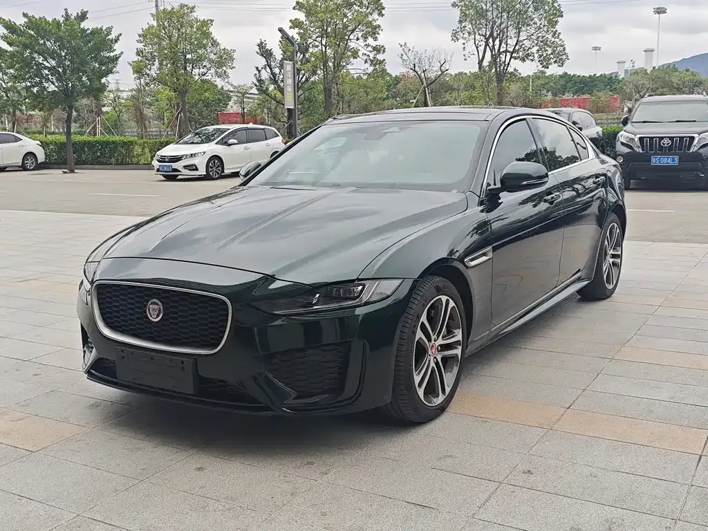 Jaguar XEL — фото 1